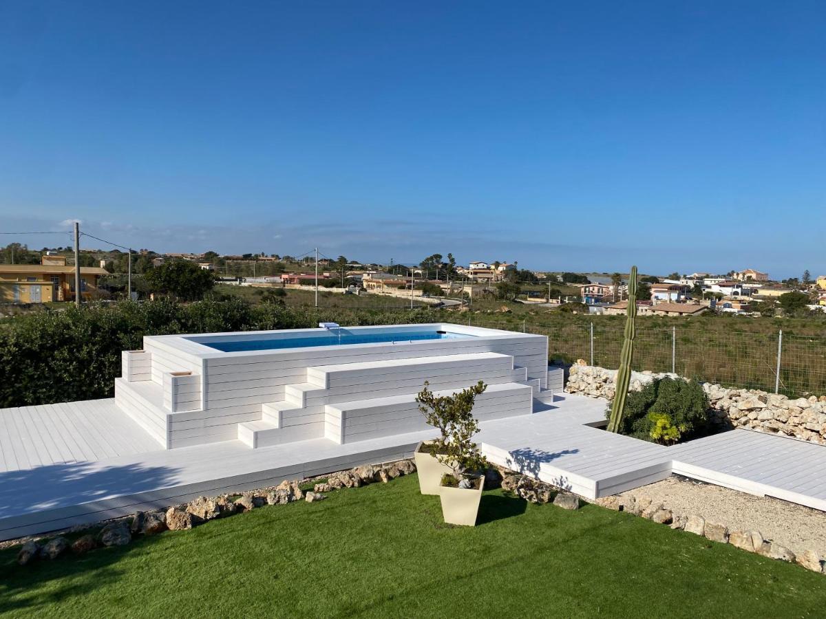 B&B Casa Del Faro Sanvallero Adults Only Portopalo Di Capo Passero Exterior photo